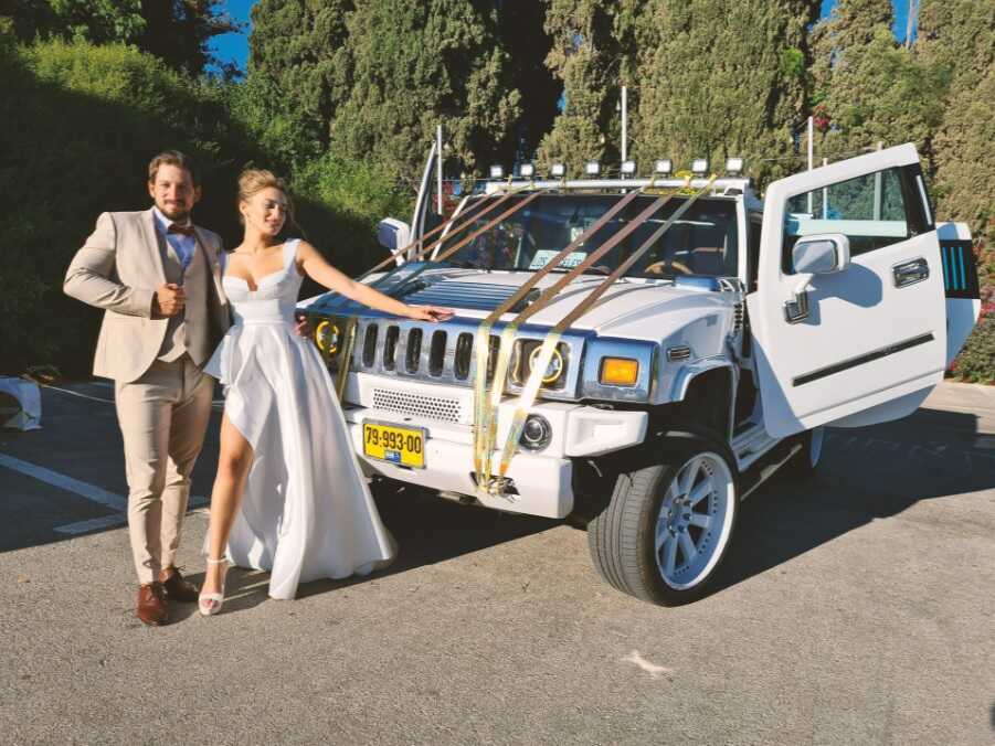 לימוזינה להשכרה